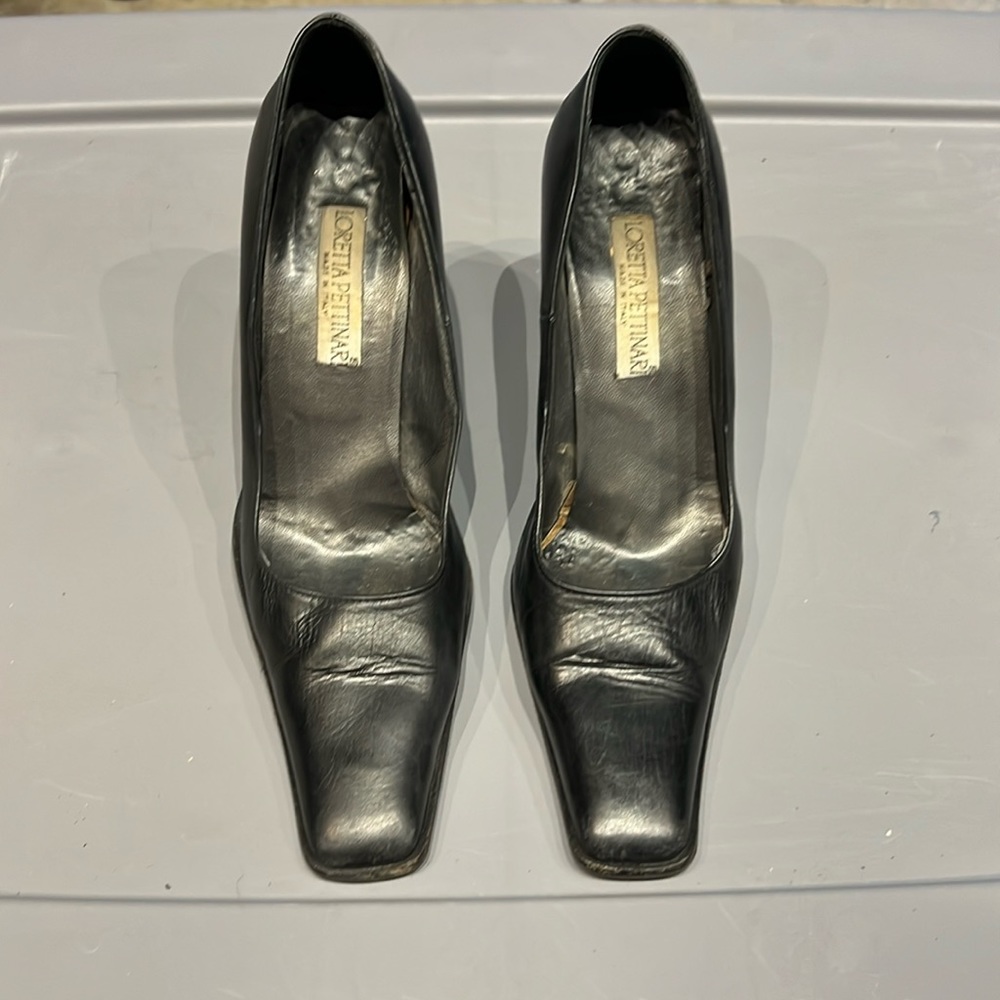Loretta Pettinar Pumps